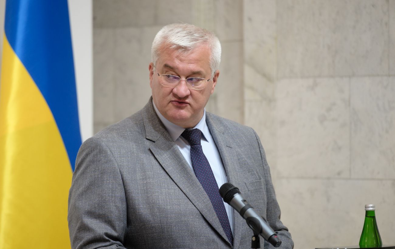 Сибіга розкритикував Червоний Хрест за прирівнювання атак по Україні та РФ