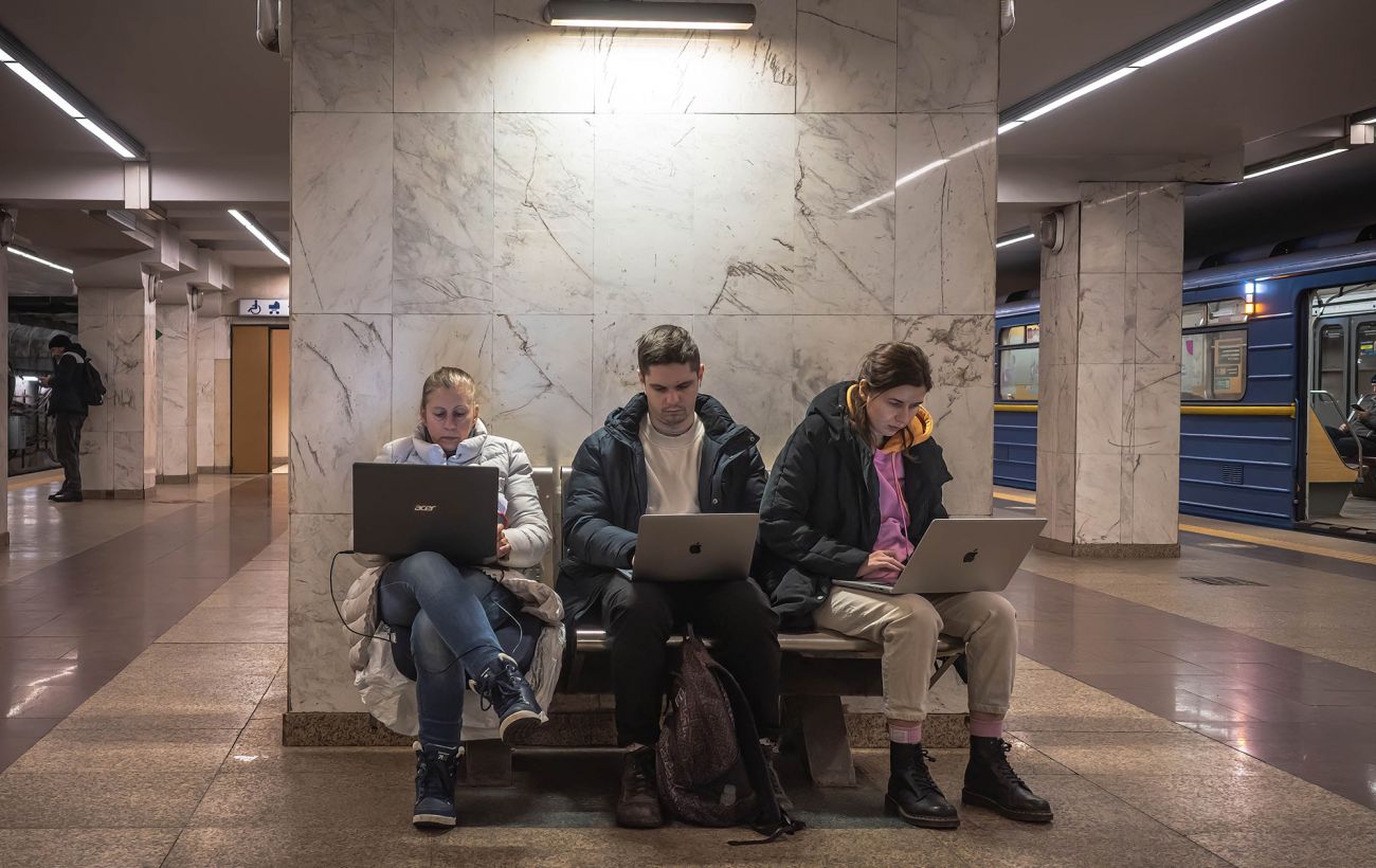 Світло відключатимуть по всій Україні: "Укренерго" повідомило про графіки 16 січня