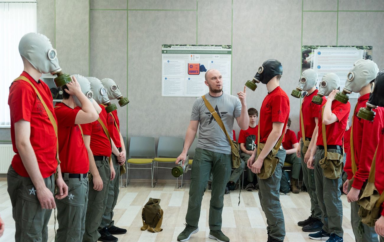 Окупаційна влада навчає дітей війні під виглядом освіти, - ЦНС