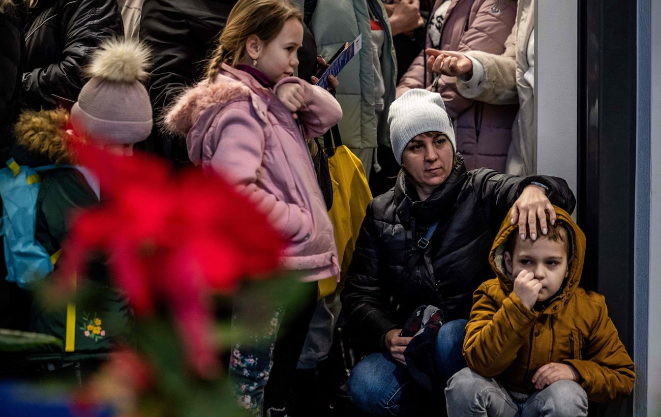 Виплати 800+ під загрозою? Що зміниться для українців у Польщі з 1 лютого