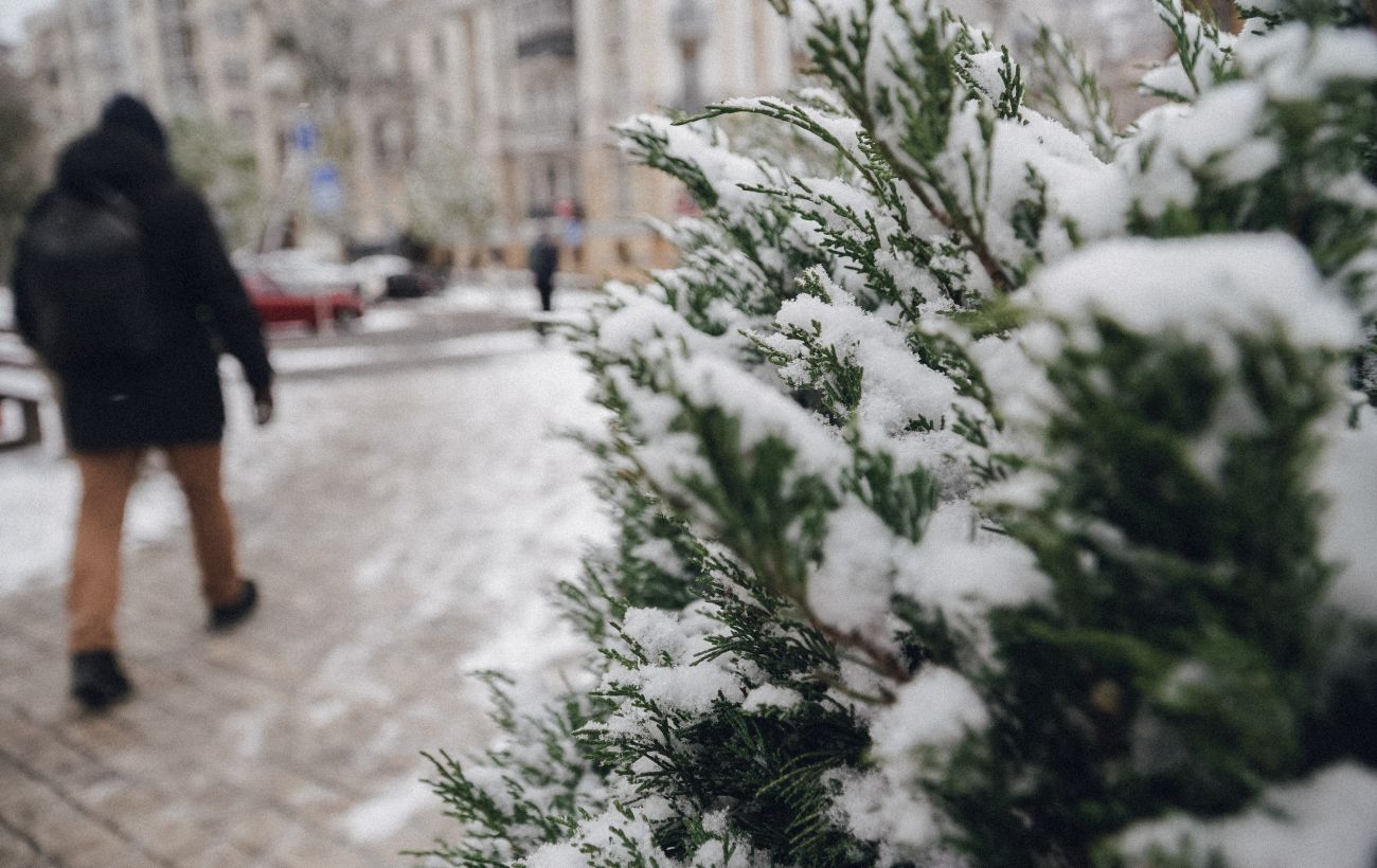 Небезпечна погода до кінця дня: синоптики попередили, що чекає Київську область сьогодні
