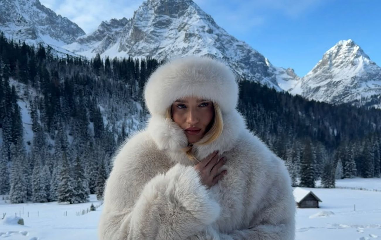 Зимовий стиль дружини Стейтема: як вона носить шуби та екошкіру