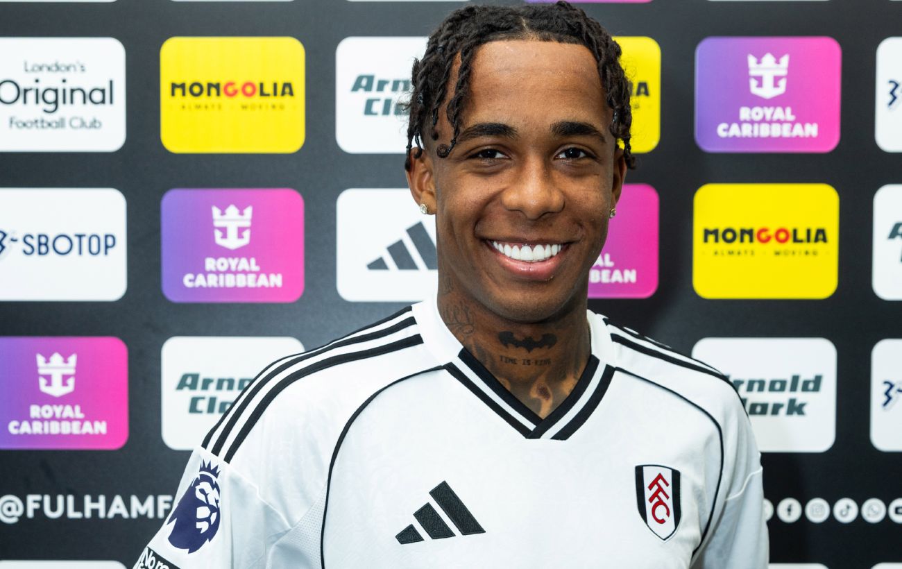 Екс-зірка "Шахтаря" вперше забив у АПЛ: відео красеня у ворота "Манчестер Юнайтед"