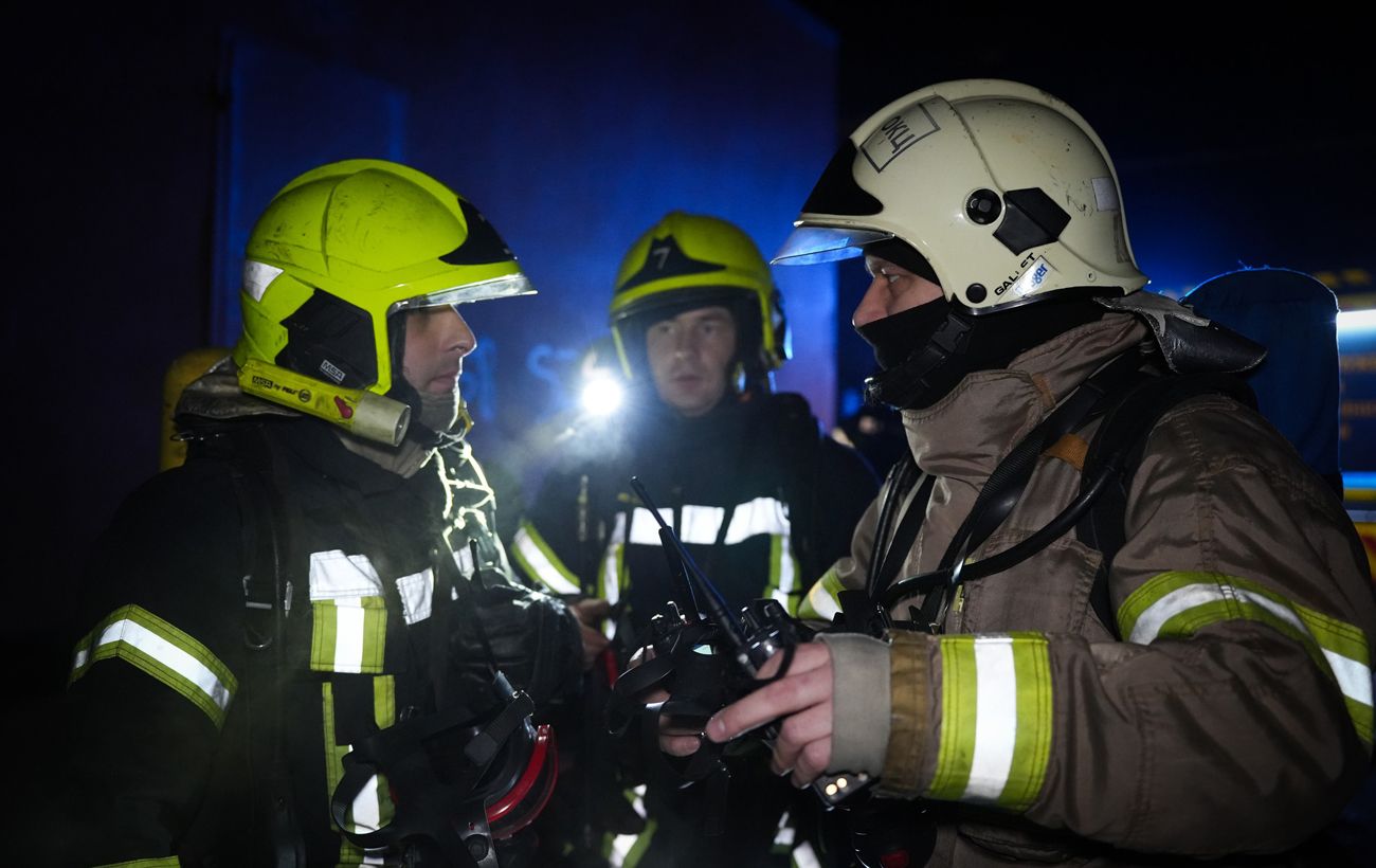 Харків під ударом більше трьох годин: РФ б'є по енергетиці, з труб зливають воду