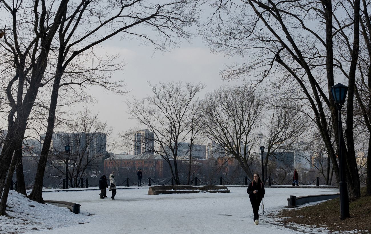 Потепління з нюансами: яка погода буде в Україні завтра й коли знову вдарять морози