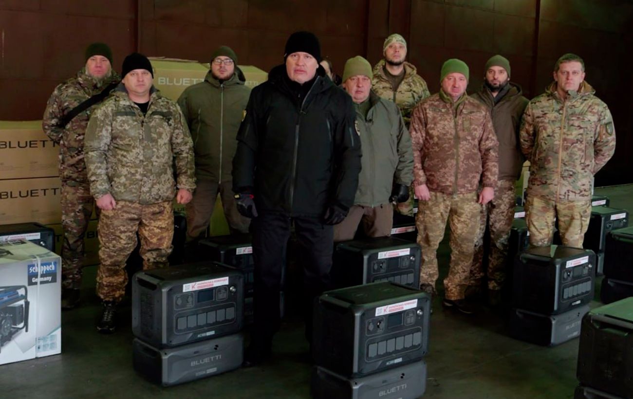 "Українська команда" передала зарядні станції батальйону безпілотних систем "Хорт", - Палатний