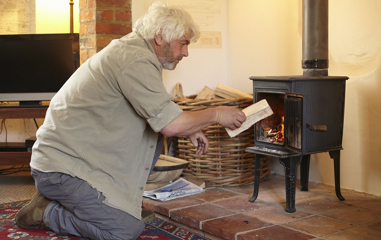 Зекономите купу дрів: покладіть цей "акумулятор" у піч і жар триматиметься добу