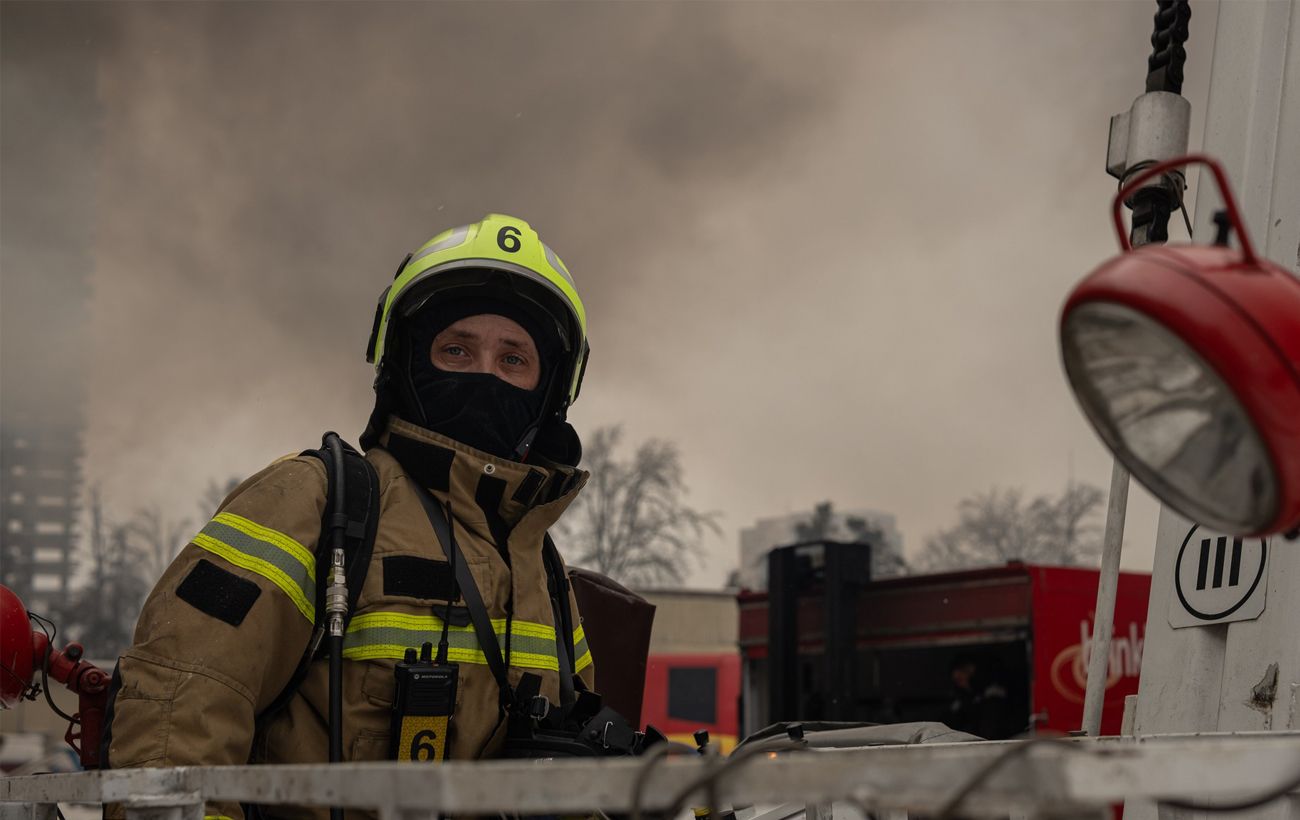 Атака дронів на Одесу: постраждали житлові будинки та навчальний заклад
