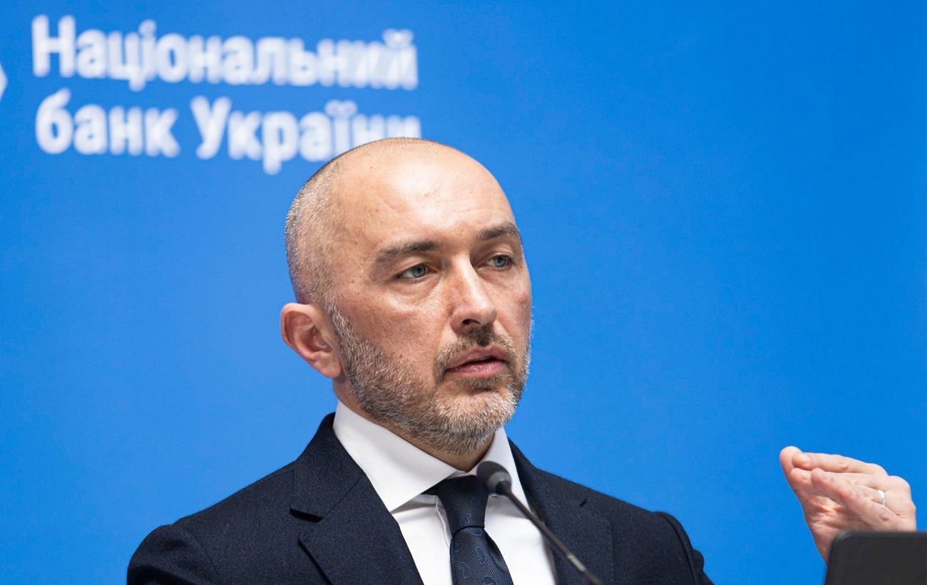 Скандал із затриманням інкасаторів: керівництво НБУ терміново вирушає до Будапешта