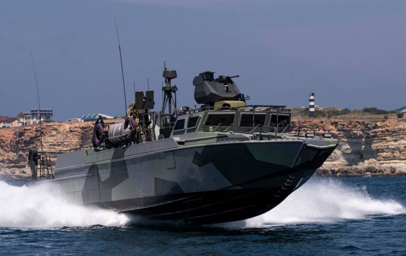 Зі шведським корінням та дронами: що відомо про корабель БК-16, який ЗСУ уразили в Криму