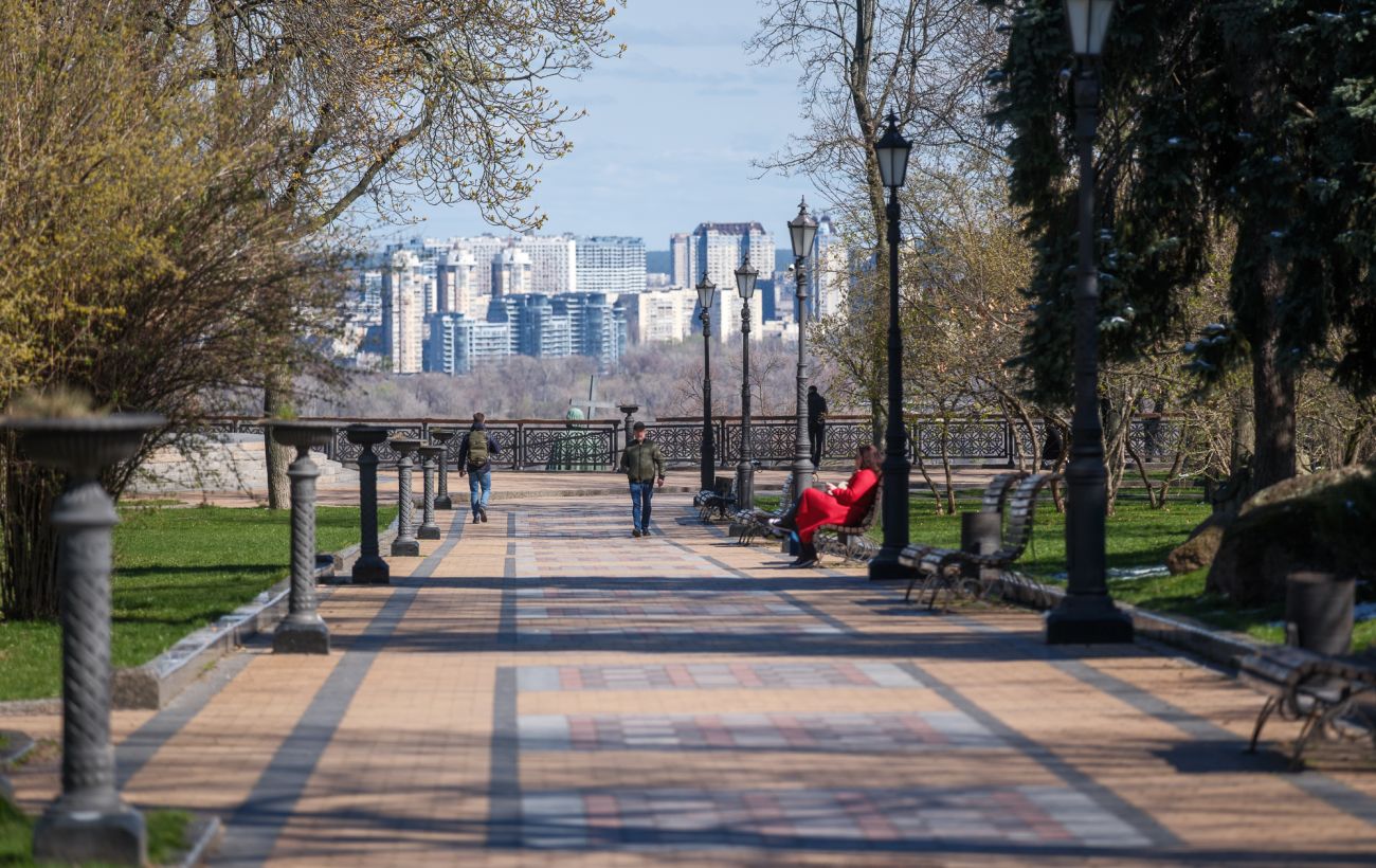 Буде сухо та тепло до +17: синоптики дали прогноз погоди на сьогодні