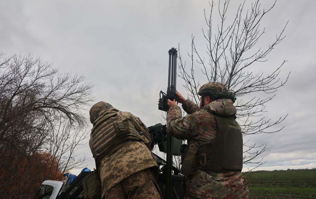 Нетипова атака. РФ з ночі запустила понад 200 дронів: скільки збила ППО