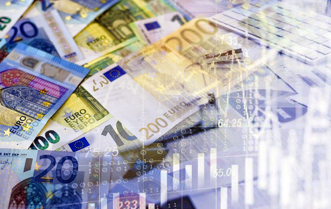 Долар падає, євро росте: курс на 23 березня та які правила купівлі валюти в Україні