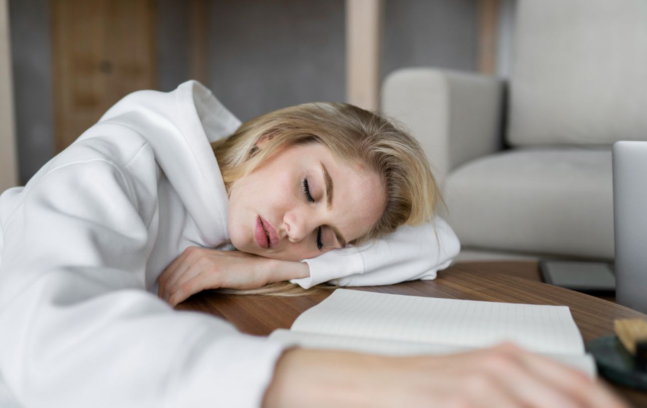 "Правило години" - не діє. Сомнолог розповіла, як насправді адаптуватися до літнього часу