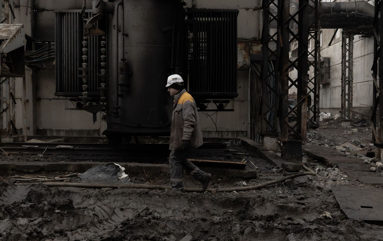 Росіяни атакували 4 енергообʼєкти ДТЕК на Одещині: яка ситуація зі світлом