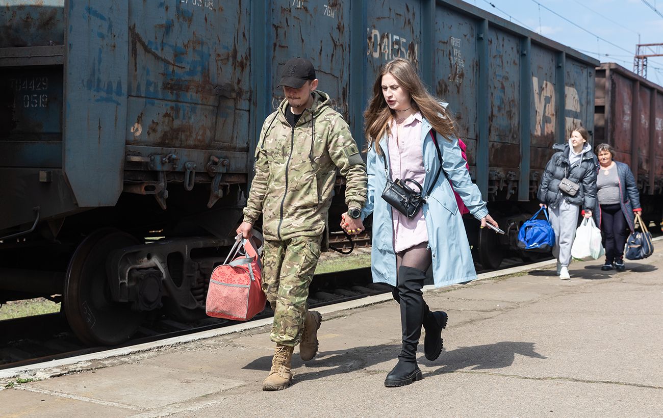 Бути поруч критично важливо? Як військовому отримати "сімейну" відпустку й на скільки днів