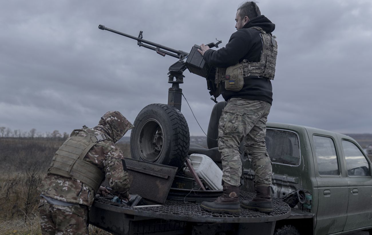 Балістика та "Шахеди" з семи напрямків: як ППО відбила нічний удар Росії