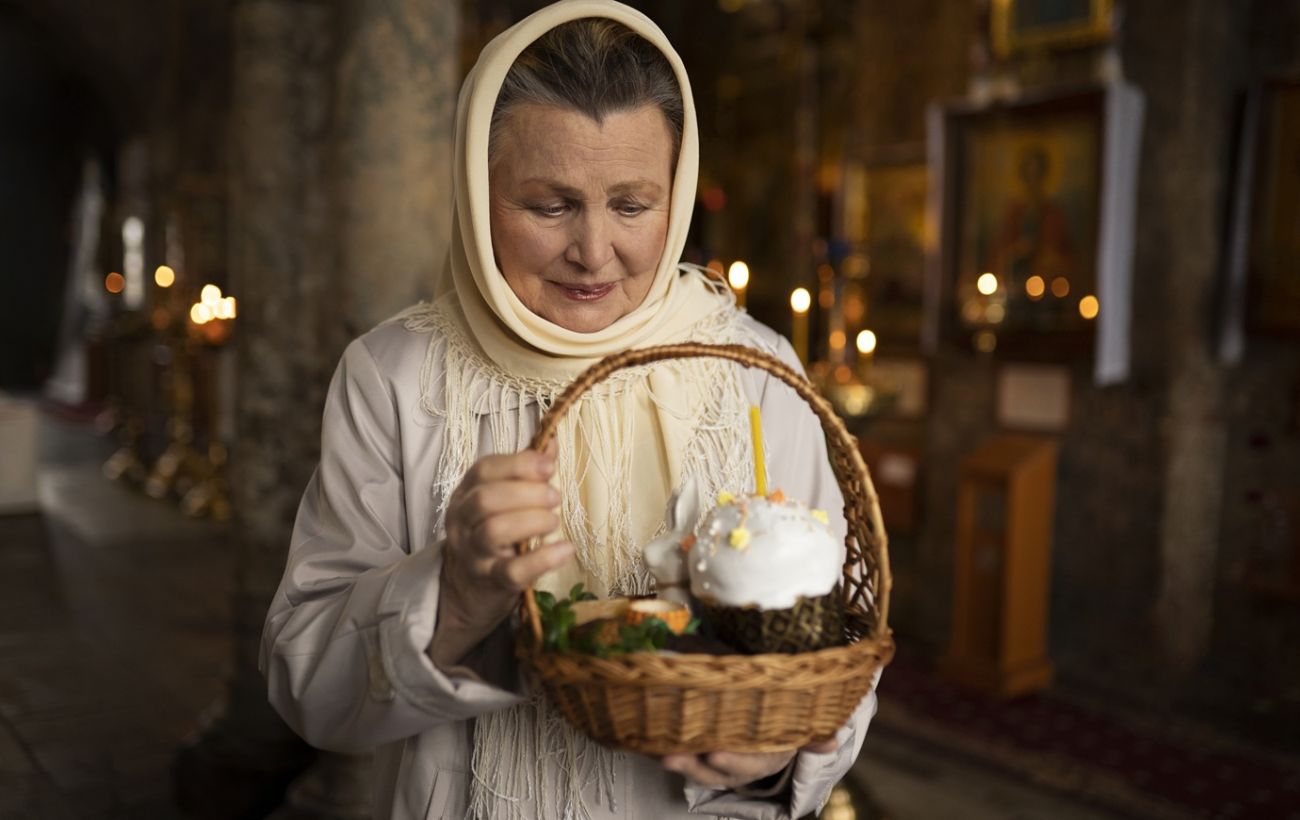 Що класти у Великодній кошик і що категорично не можна брати в церкву: пояснює священник