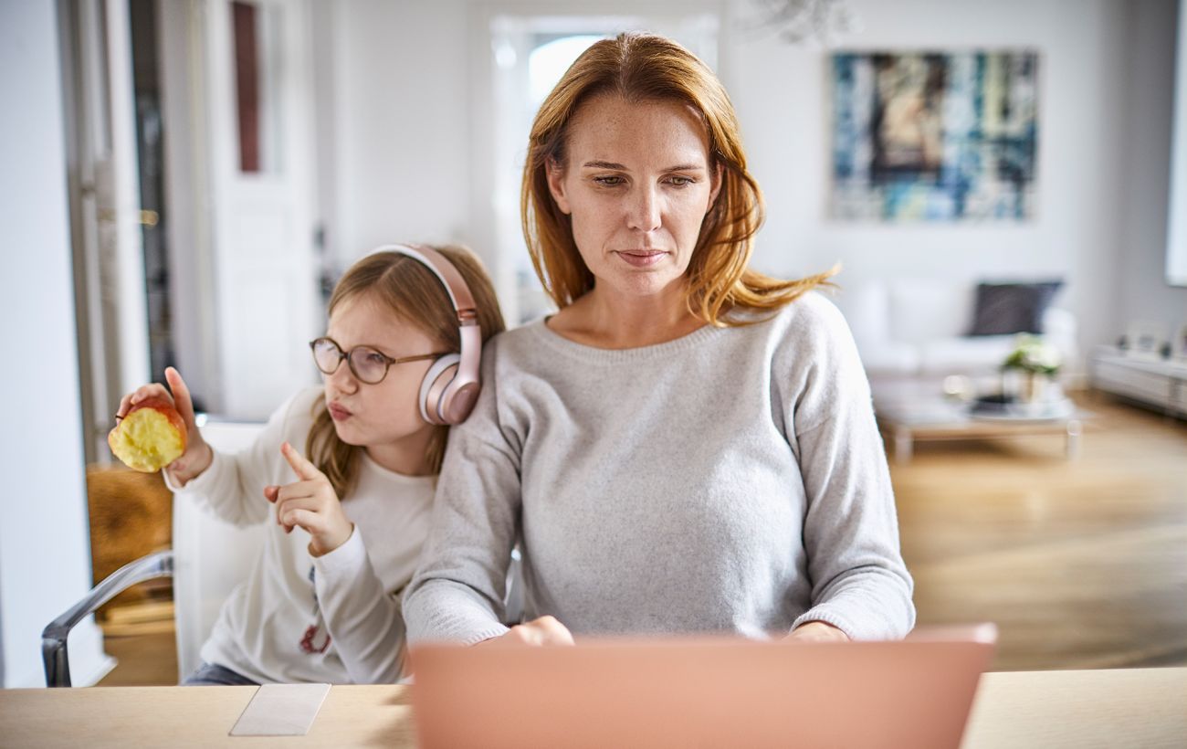 Дитині не потрібна ідеальна мама: 4 тривожні ознаки того, що ваша любов перетворилася на тиранію