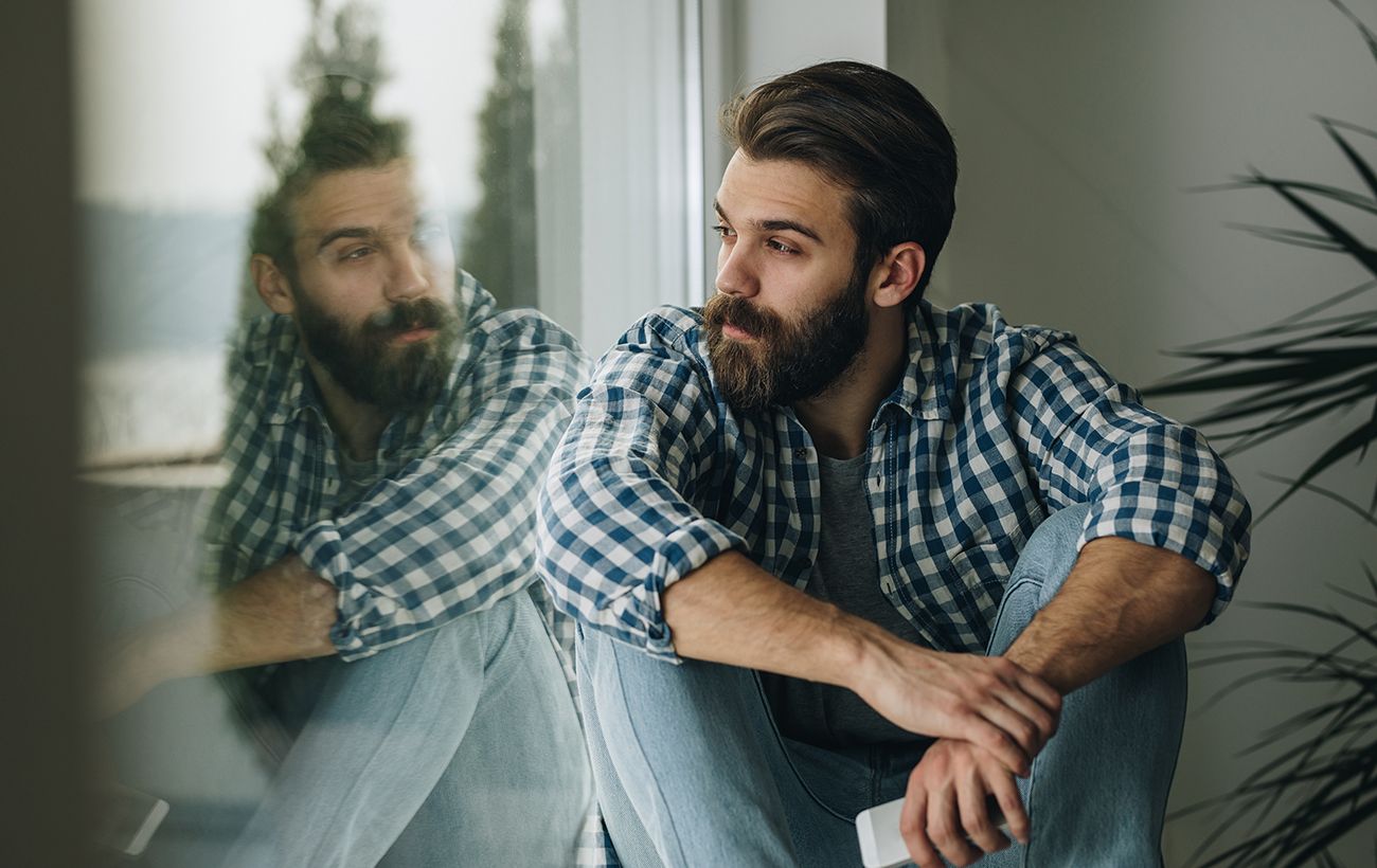 Він був близький і віддалився: чому чоловіки бояться закохатися та тікають від стосунків