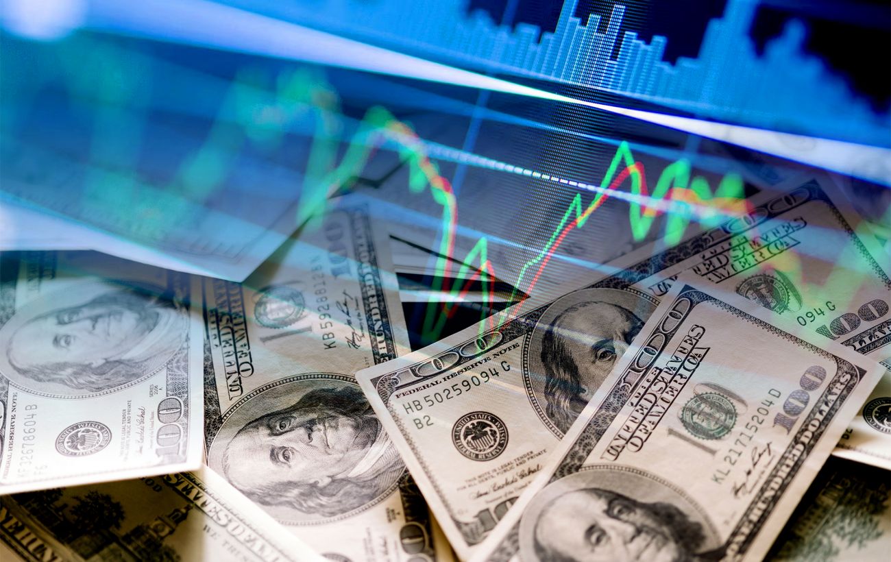 Долар зростає, а євро завмер: курс валют в обмінниках та банках на 14 квітня