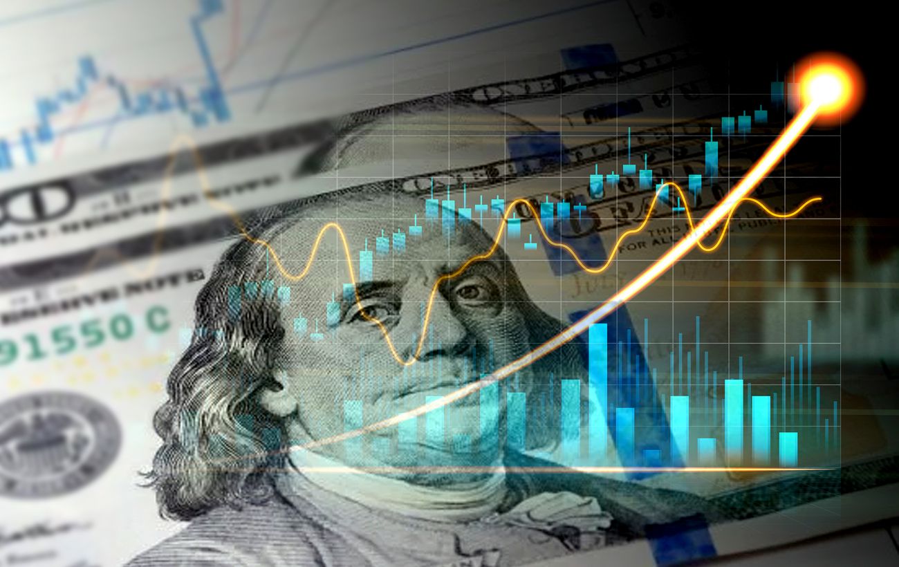 Долар та євро розійшлися в ціні: що відбувається в обмінниках та банках 15 квітня