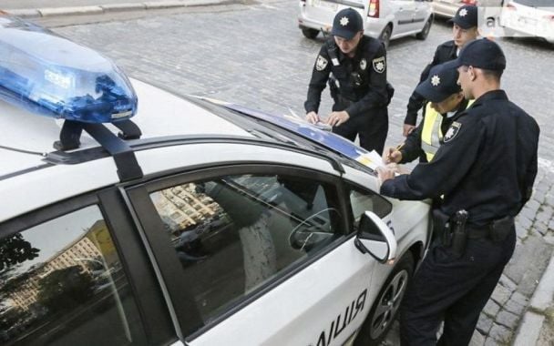 Любовний обман у Мережі: аферистка видурила у військовослужбовця всі заощадження